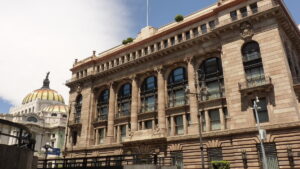 Banxico recorta un cuarto de punto la tasa de interés; la deja en 6.5 %