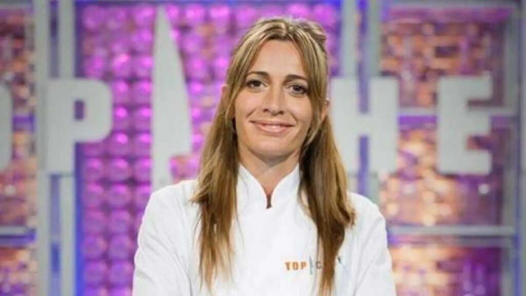 Begoña Rodrigo, chef, sobre su versión del arroz con bacalao: "Pochar ajo y cebolla en mantequilla y aceite a fuego bajo para mantener el arroz blanco"