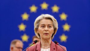 Bruselas exige a EEUU un compromiso “inmediato” con el acuerdo arancelario del 15% a la UE | elperiodico.com