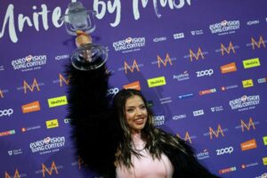 Bulgaria gana por primera vez Eurovisión en edición marcada por boicot a Israel
