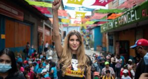 Camilla Fabri abandona Venezuela y regresa a Italia