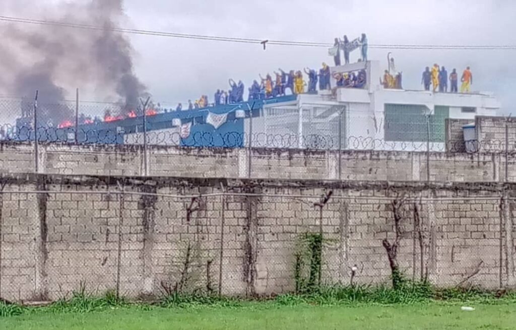 Cárcel en Barinas: miles de presos están en huelga de hambre
