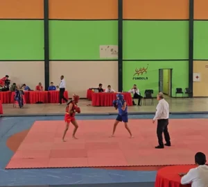 “Chácara” Yuriana Ortega conquista el título internacional de Sanda en Antioquia