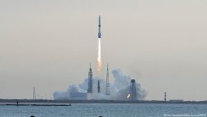 Cohete de Blue Origin explota en plataforma de lanzamiento