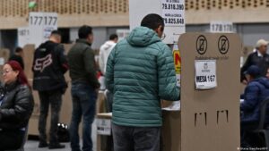 Colombia va a las urnas para elegir al sucesor de Petro