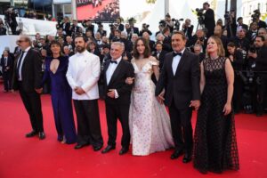 De Malraux al iceberg que envió Chile a la Expo de Sevilla: sugerentes películas en Cannes, más allá de la sección oficial