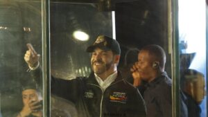 De la Espriella y Cepeda pasan al segundo turno en Colombia, con una leve pero importante ventaja para el ultraderechista | elperiodico.com