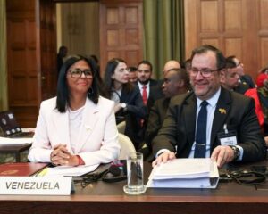 Delcy Rodríguez: «Los venezolanos aman nuestro proceso de independencia, amamos a nuestros héroes y heroínas de la independencia»