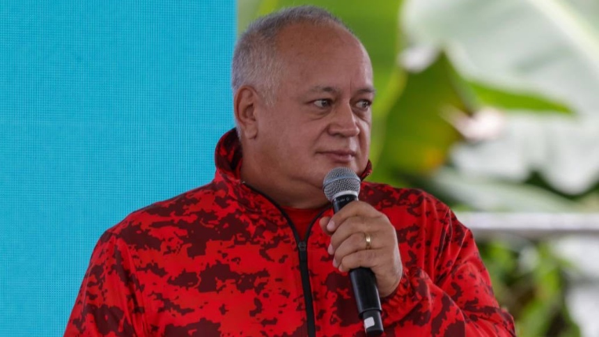 Diosdado Cabello: 'Usted puede oponerse al gobierno, lo que no debe es oponerse a su país'