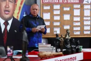 Diosdado reculó tras controversia por llamar «canal de facto» a Venevisión