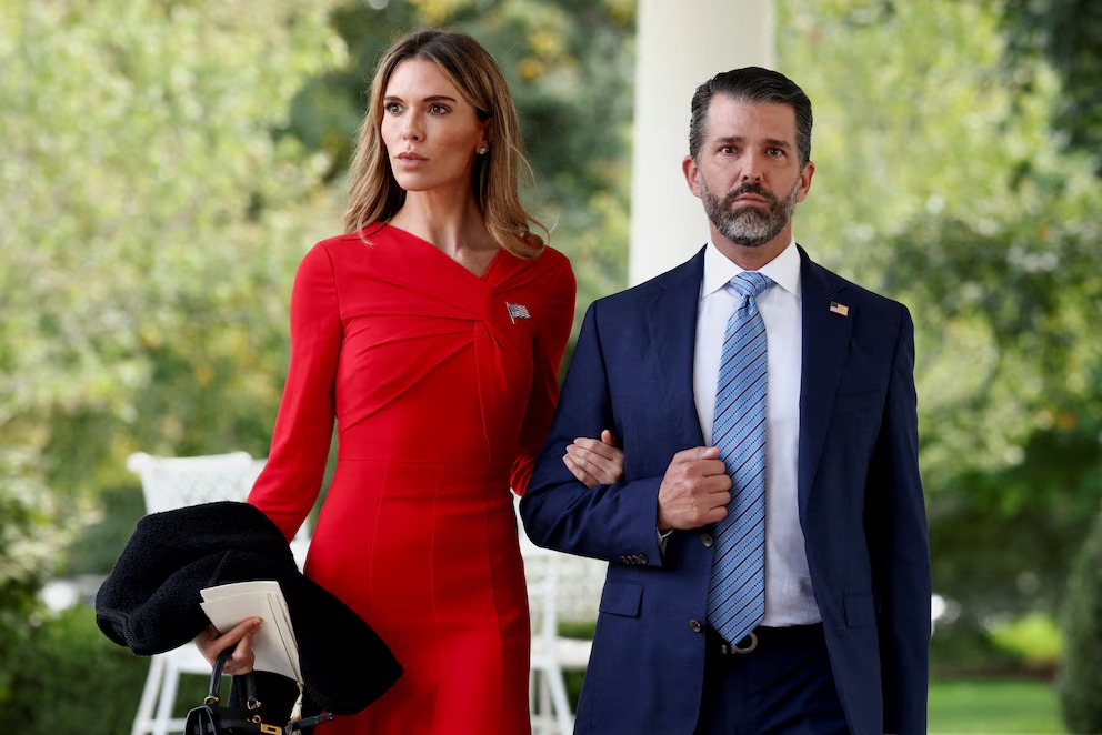 Donald Trump Jr. y Bettina Anderson ya se casaron en Florida antes de la ceremonia oficial en Bahamas