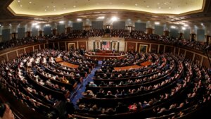 EEUU: la Cámara de Representantes rechazó frenar la guerra contra Irán y respaldó a Donald Trump