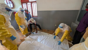 Ébola en RD del Congo: Claves de una crisis sanitaria que aún puede estar en «la punta del iceberg»