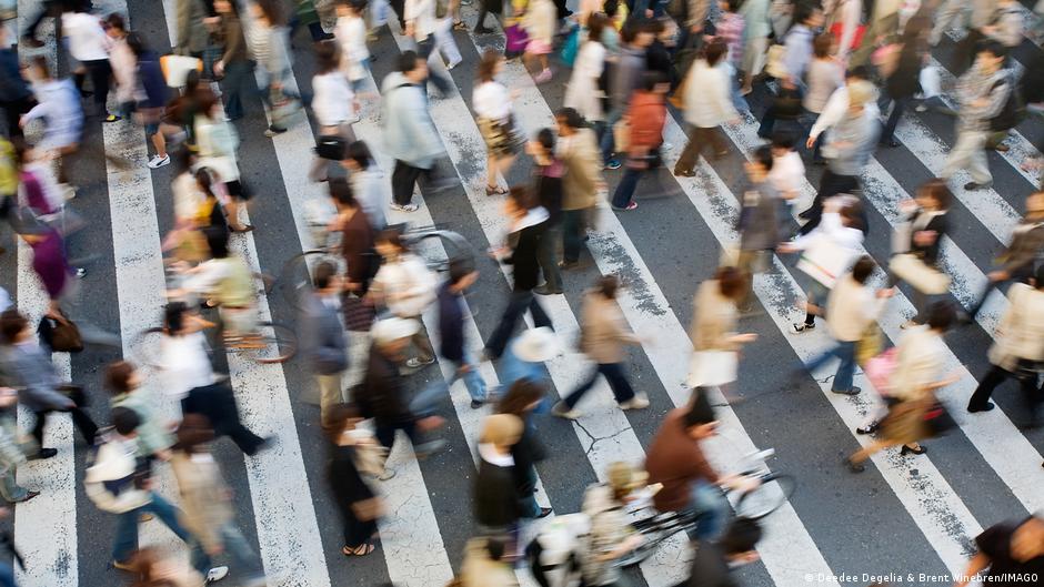 Ecuación matemática plantea desplome demográfico hacia 2064