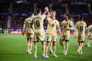El Barça deja la Liga a punto en El Sadar | europapress.es