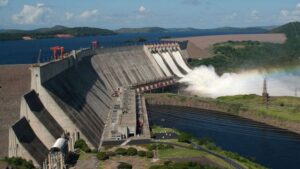 El Guri: La máquina más grande jamás construida y por qué Venezuela no logra mantenerla encendida