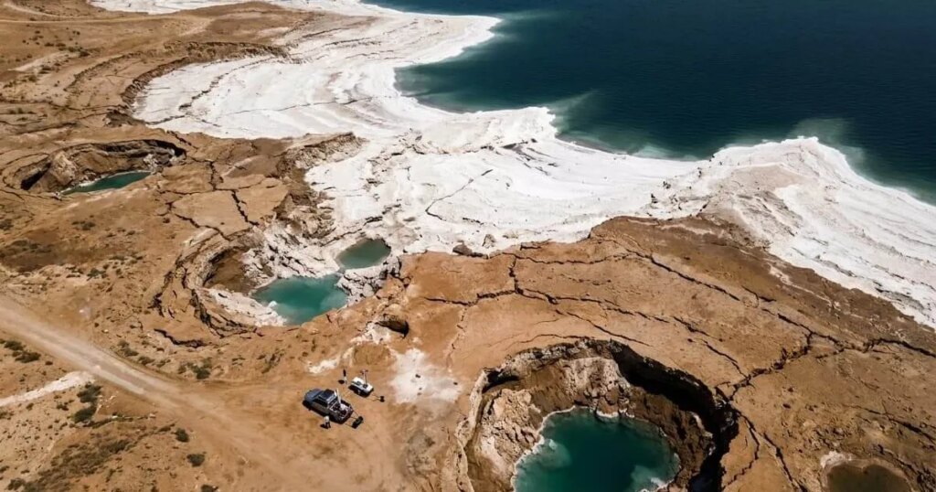 El Mar Muerto baja un metro al año y la megasolución para salvarlo esconde un grave peligro