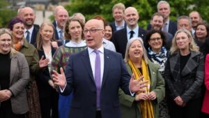 El Parlamento de Escocia renueva el mandato de los independentistas con la elección de John Swinney como ministro principal | elperiodico.com