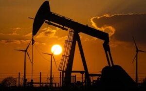 El brent sube el 4,5 % después de considerar Trump «inaceptable» la respuesta de Irán