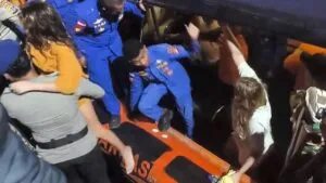 El capitán del barco que naufragó con la familia española «compró su licencia sin recibir formación» | elperiodico.com