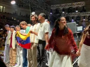 El carisma de Hakuna renueva la fe de jóvenes desde el Forum