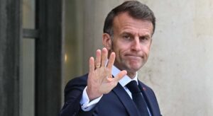El ministro de Justicia de Francia propone suspender la inmigración por haber llegado al «límite de asimilación»
