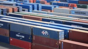 El tribunal comercial de EEUU bloquea el arancel global del 10% impuesto por Trump | elperiodico.com