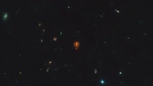 El universo está lleno de agujeros negros que la física actual no puede explicar. Ahora los científicos encontraron evidencia de que muchos de ellos nacen tras múltiples colisiones y no directamente de estrellas