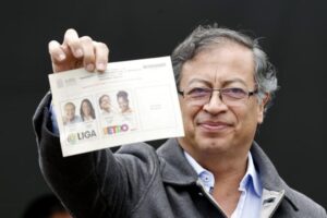 Elecciones en Colombia, en vivo: última hora y directo de los candidatos y las votaciones | elperiodico.com
