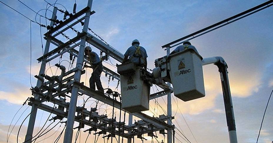 Elías Matta: Reactivar 10% del parque eléctrico pondría fin a los racionamientos