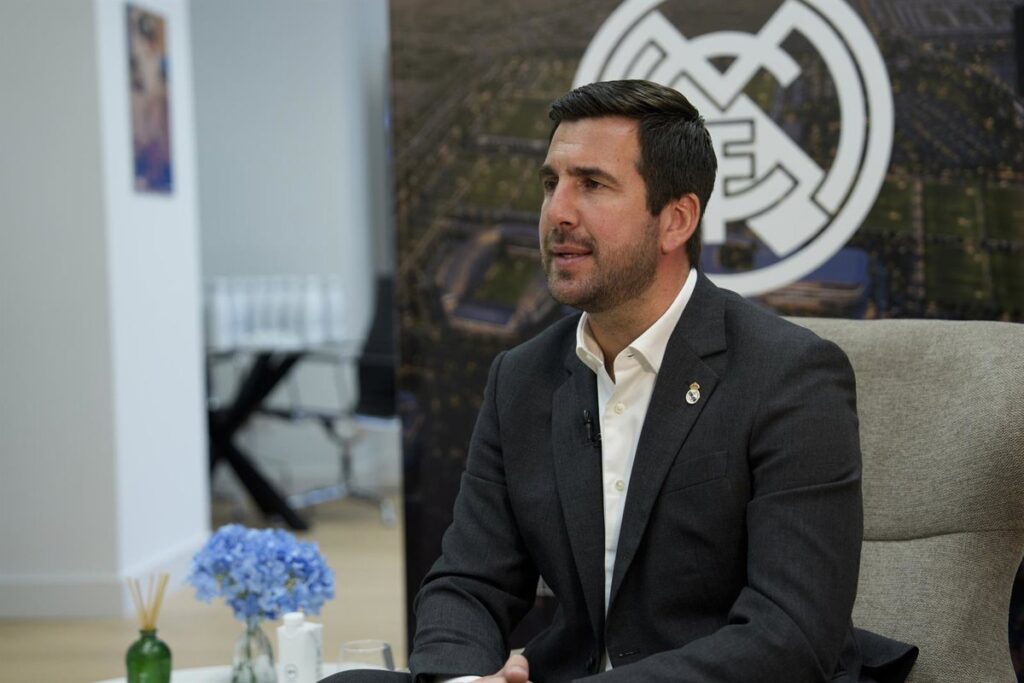 Enrique Riquelme: "Estas elecciones son el referéndum sobre la venta del Real Madrid"