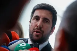 Enrique Riquelme confirma que se presenta a las elecciones del Real Madrid | elmundo.es