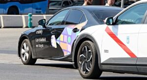 España crea 805 nuevas licencias de VTC desde enero mientras destruye 2.351 de taxi