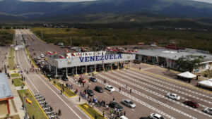 Esperan fortalecimiento de relación Venezuela-Colombia tras anuncios económicos