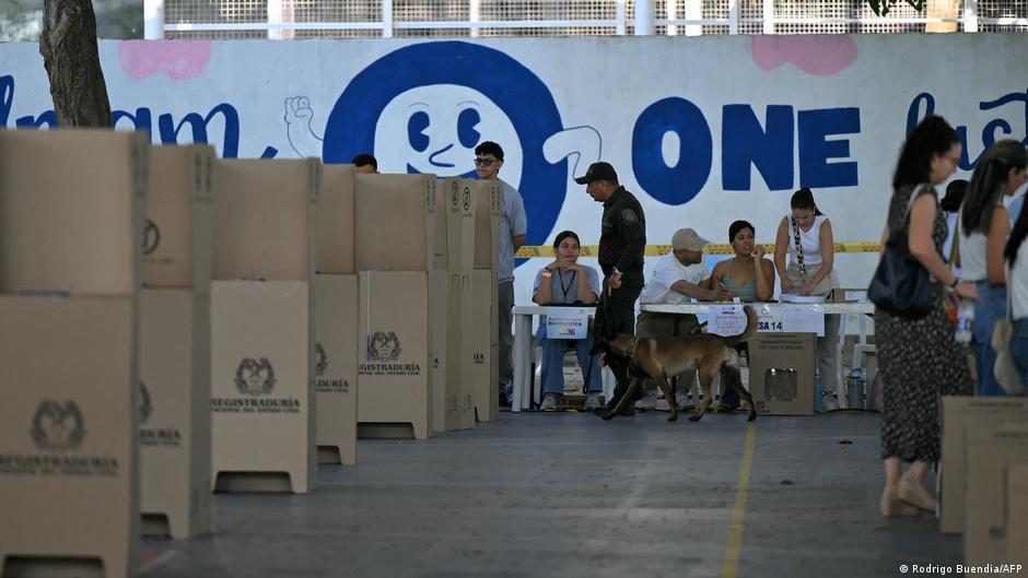 Espriella y Cepeda disputarán segunda vuelta en Colombia