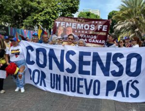 Exigen transición democrática con Edmundo González