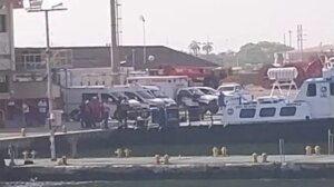Extraoficial: Hay dos heridos en explosión de planta en el Lago