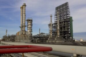 Exxon negocia su regreso a Venezuela tras 19 años de ausencia, enfrentando un gran dilema; según WSJ – Efecto Cocuyo