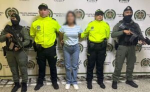 FBI y autoridades colombianas capturaron en Medellín a la hermana de Larry Changas, uno de los fundadores del Tren de Aragua – AlbertoNews