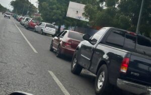 Fallas eléctricas aumentan colas por combustible en Barquisimeto y Cabudare