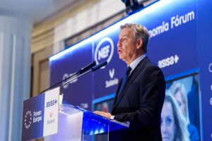 Feijóo cree que la Fiscalía General «intervino» para no rebajar la pena a Aldama pese a «colaborar»: «Es un escándalo» | europapress.es
