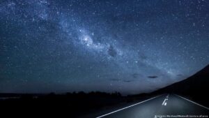 Físicos imitan efecto cuántico que podría borrar el universo