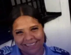 Funcionaria de la policía muere en accidente de tránsito
