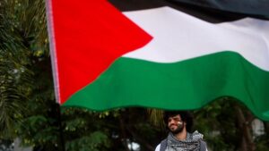 GLOBAL SUMUD | Global Sumud informa de que ha perdido el contacto con una caravana de activistas con españoles en Libia | elperiodico.com