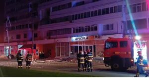 GUERRA RUSIA-UCRANIA | Dos heridos al impactar un dron ruso en un edificio residencial en Rumanía | elperiodico.com