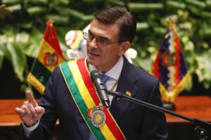 Gobierno boliviano llama a diálogo a representantes de La Paz en medio de bloqueos de vías – AlbertoNews