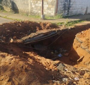 Habitantes de Brisas del Este II exige soluciones ante colapso del servicio de agua potable