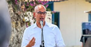 Héctor Rodríguez admitió que el chavismo dio «un paso atrás» por la superioridad militar de EEUU
