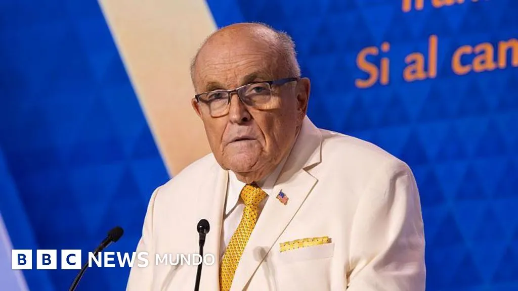 Hospitalizan a Rudy Giuliani, exalcalde de Nueva York, que se encuentra "en estado crítico pero estable"