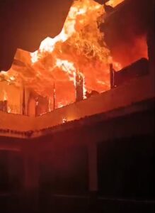 Incendio consume parte de una vivienda en Los Salias